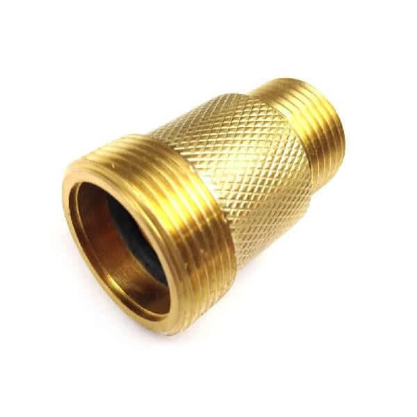 Reinigungsadapter Lindr aus Messing für Zapfanlagen, ideal zum einfachen Anschluss von Reinigungsschläuchen.